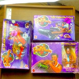 FRED FLINTSTONE  BIG BITE LESABRETOOTH 5000 FLINTMOBILE